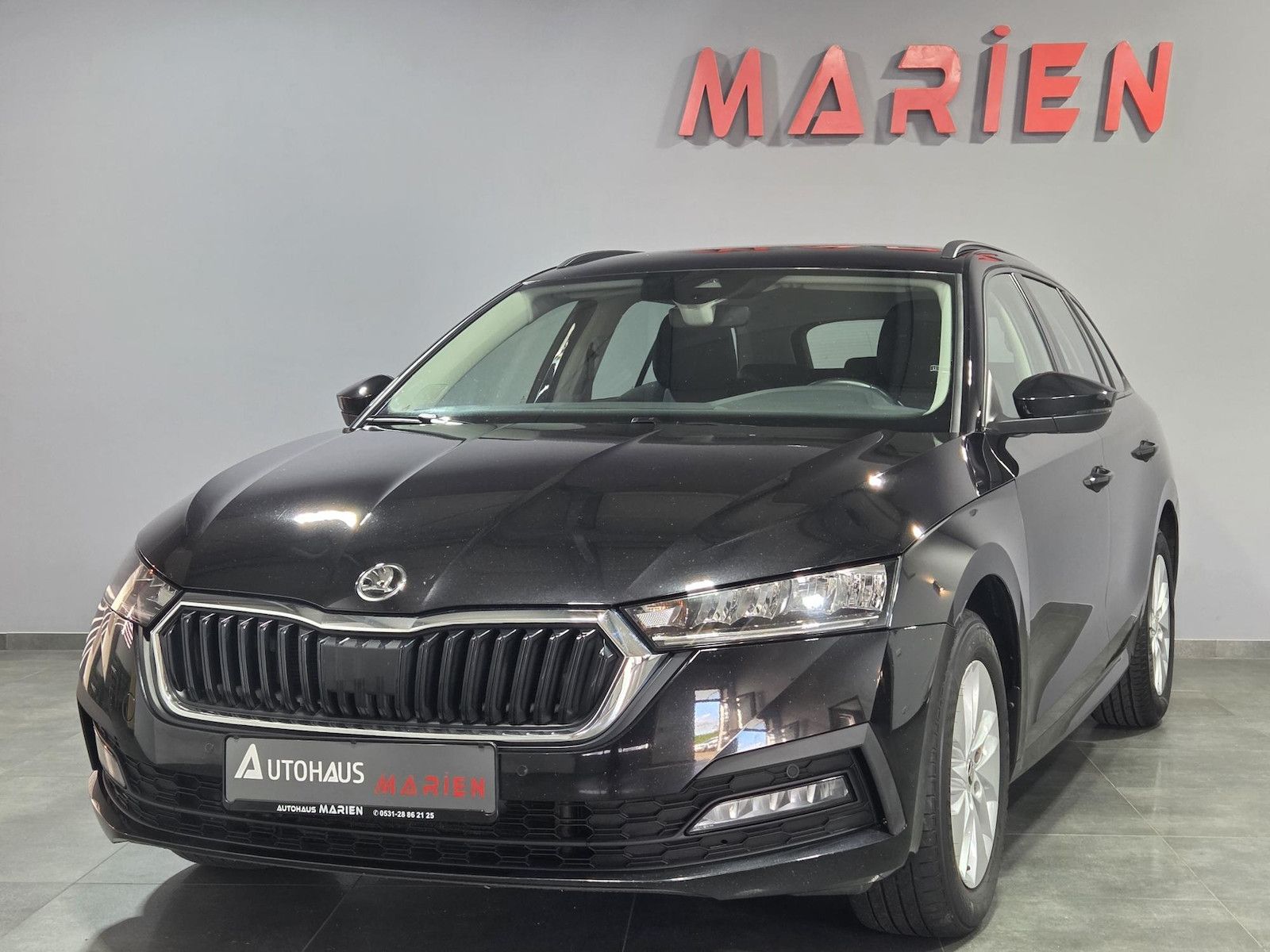 Skoda Octavia 2.0 TDI DSG*LED*NAVI*VIRTUAL*AHK*ACC