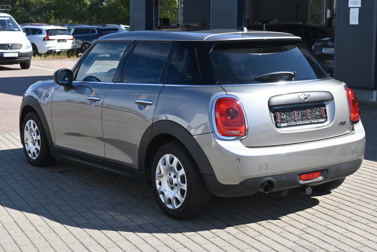Fahrzeugabbildung MINI ONE Mini 5-trg. One