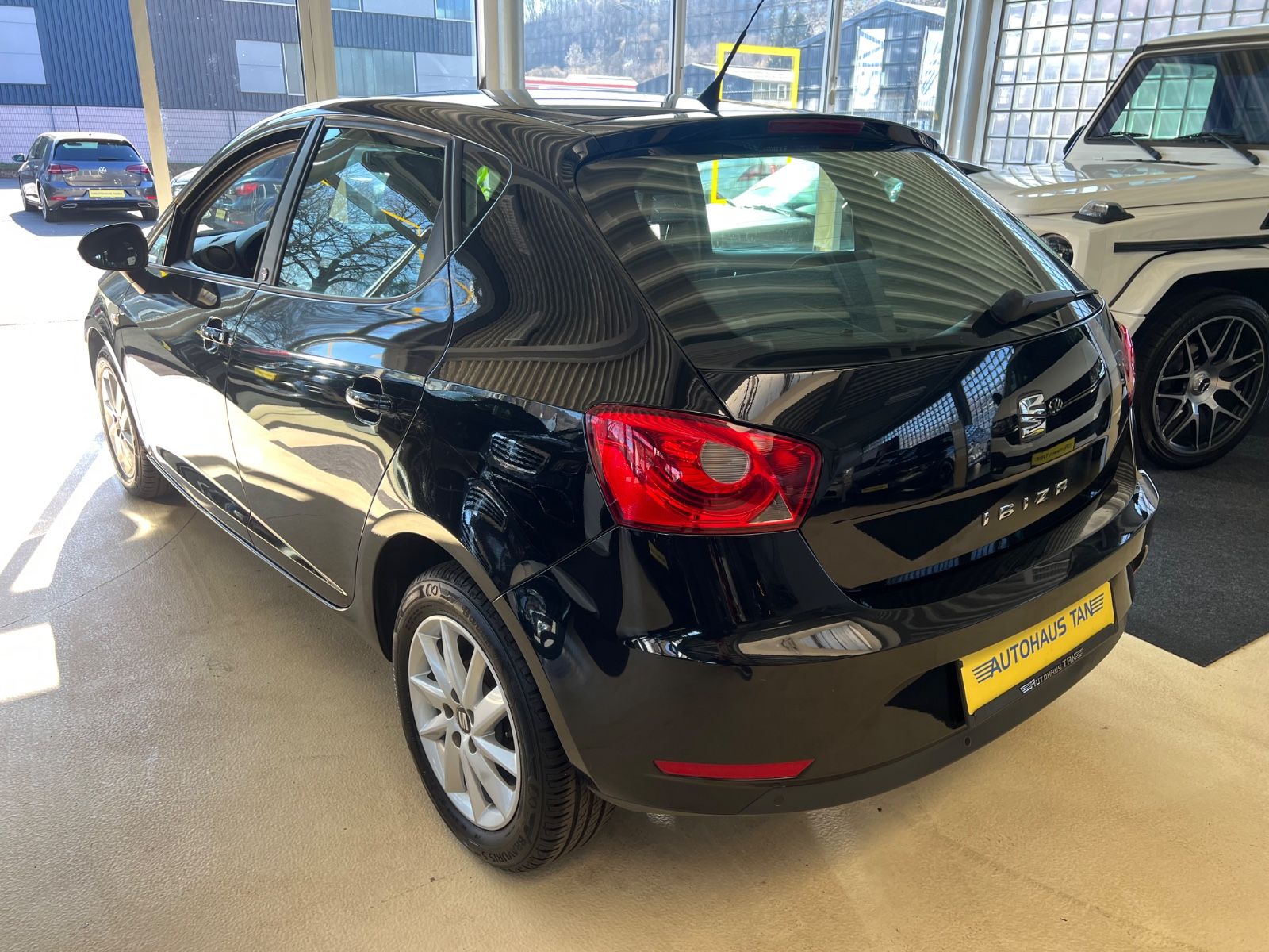 Fahrzeugabbildung SEAT Ibiza Reference *SCHECKHEFT BEI SEAT*1.HAND*