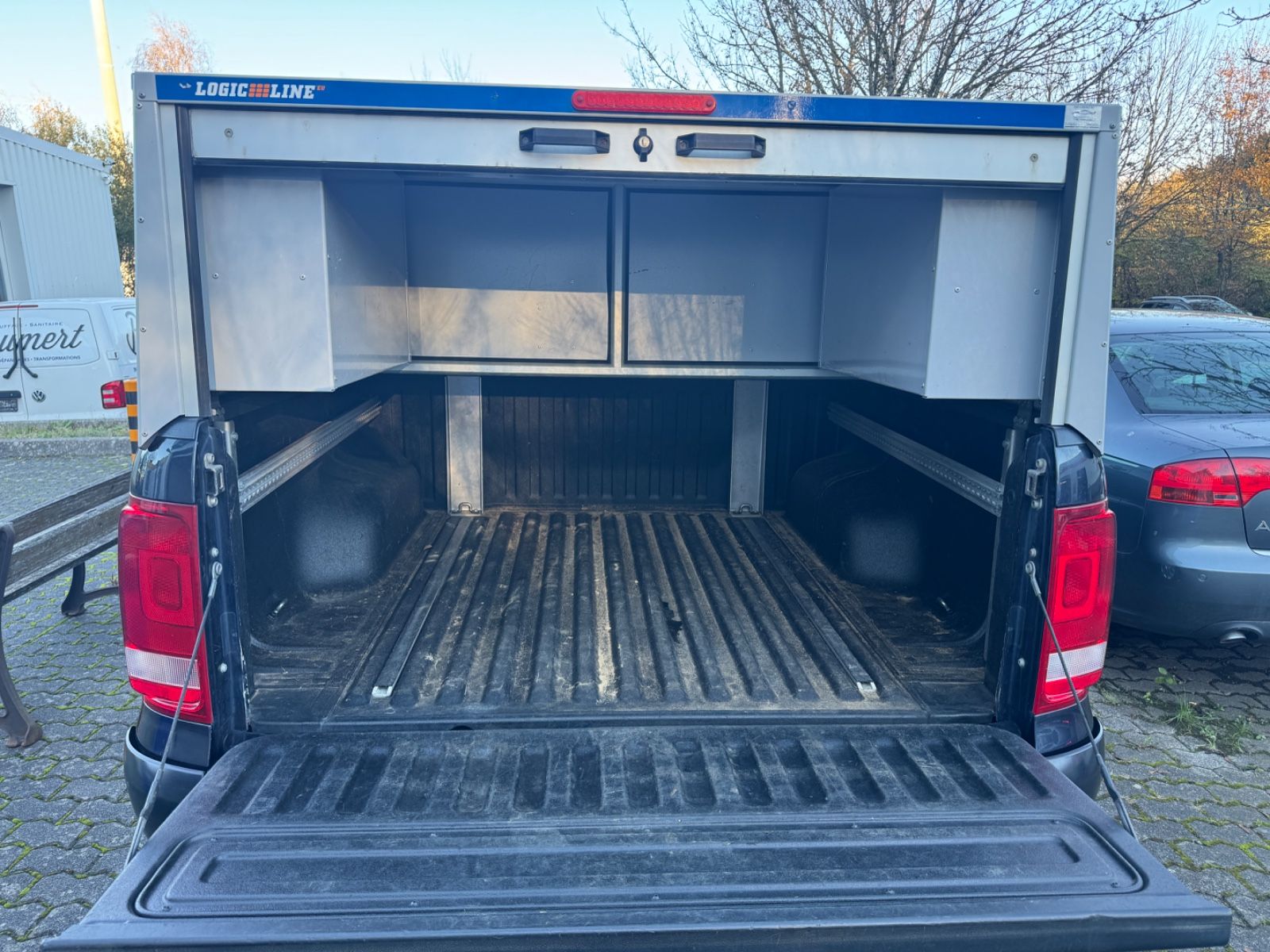 Fahrzeugabbildung Volkswagen Amarok  4Motion Seilwinde+Leder+Kamera+Standheiz