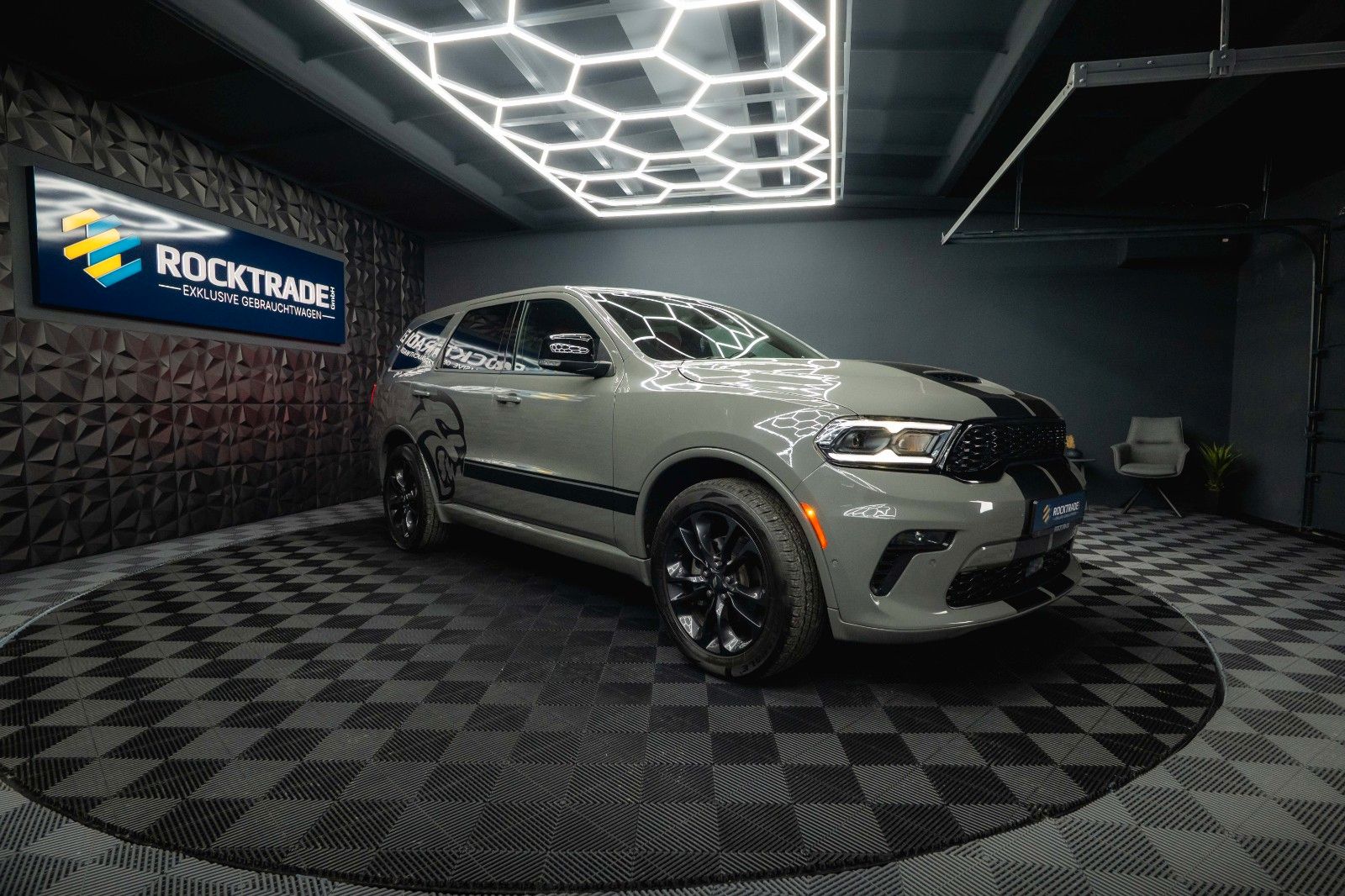 Fahrzeugabbildung Dodge Durango 5.7 V8 R/T 4x4 Night-Paket Modell 22 LED