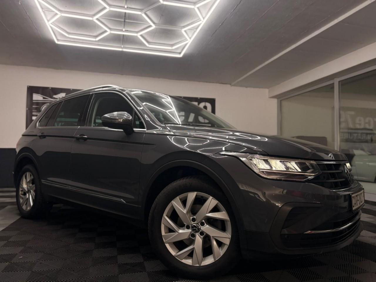 Volkswagen Tiguan ISOFIX LED KLIMAAUTO DAB LENK+SITZHZG