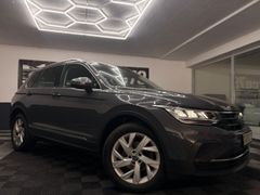 VW Tiguan ISOFIX LED KLIMAAUTO DAB LENK+SITZHZG