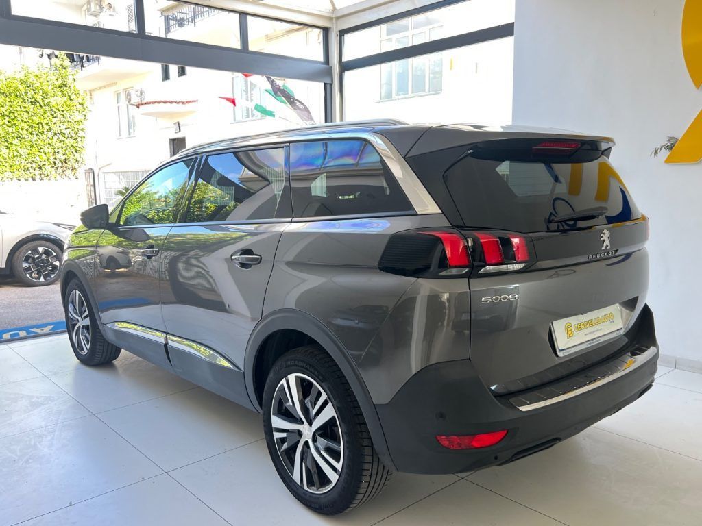 Peugeot 5008 BlueHDi 130 S&S EAT8 Allure Pack da imagem 2