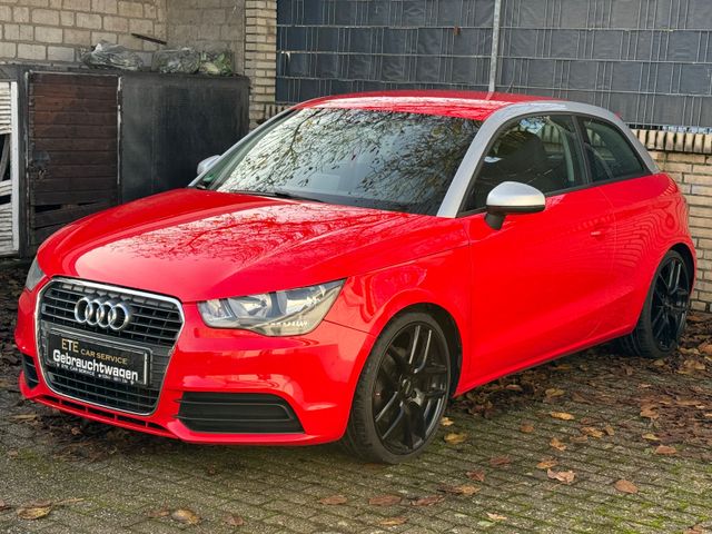 Audi A1 attraction S-LINE+NAVI+PDC+SITZH+TÜV 10.2026