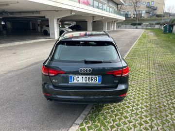 Audi A4 - 5
