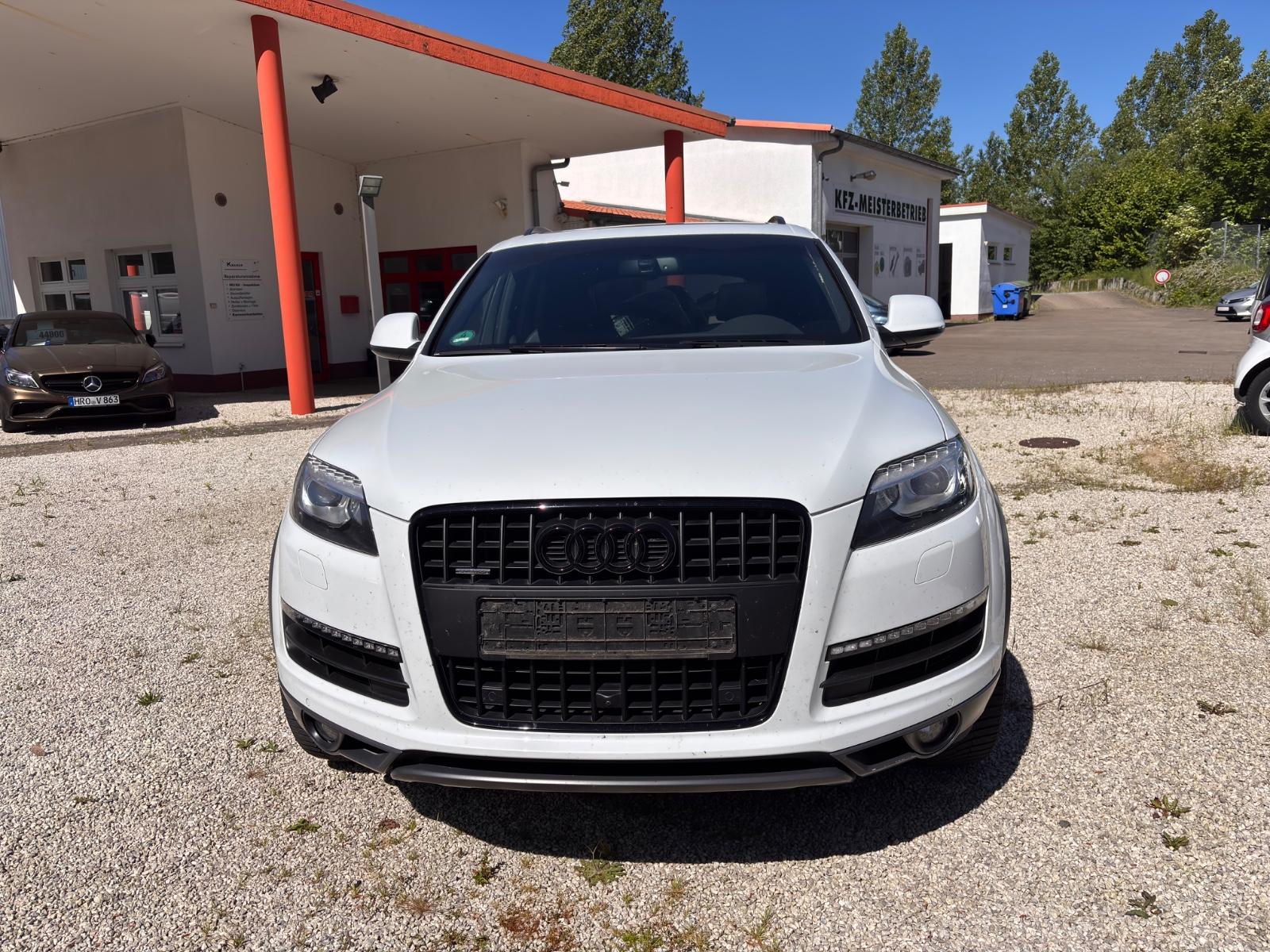 Audi Q7 3.0 TDI quattro Standheizung 7 Sitze S Line