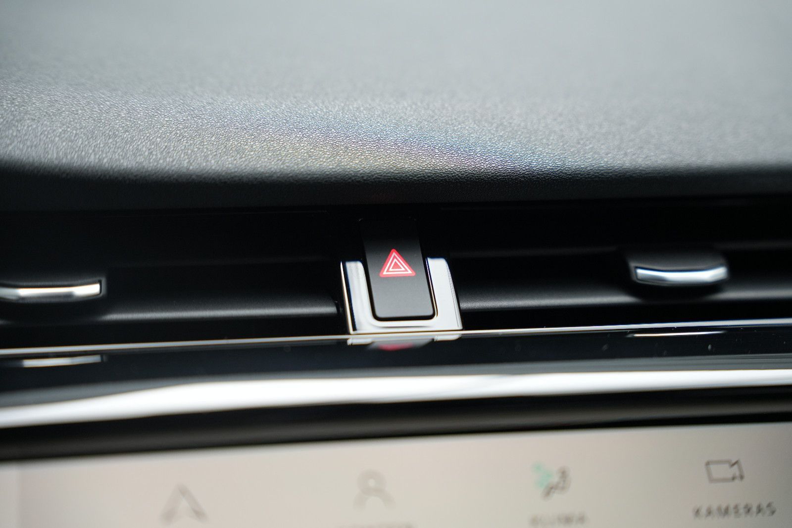Fahrzeugabbildung Land Rover Discovery Sport /R-Dynamic/LED/R-Cam/Leder/AHK/