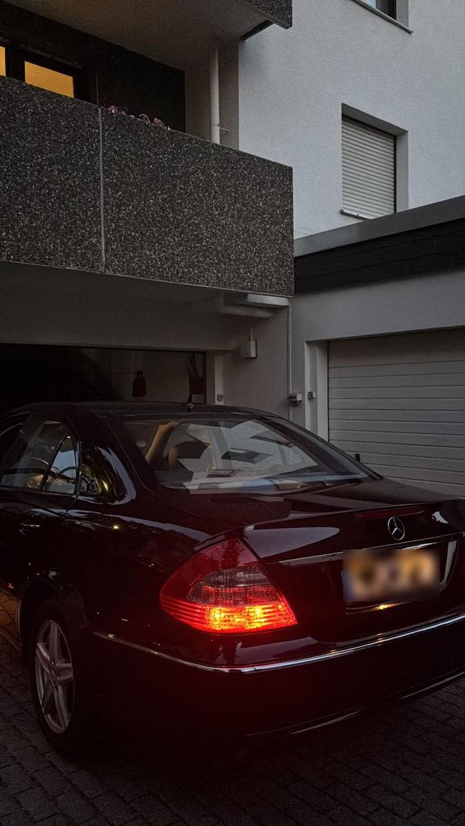 Mercedes-Benz E 200