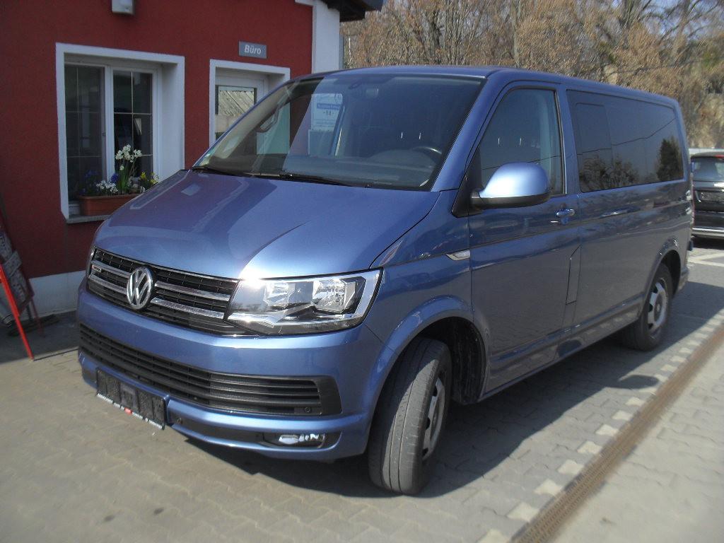 Volkswagen T6 Transporter Bus Caravelle Comfortline 4Motion