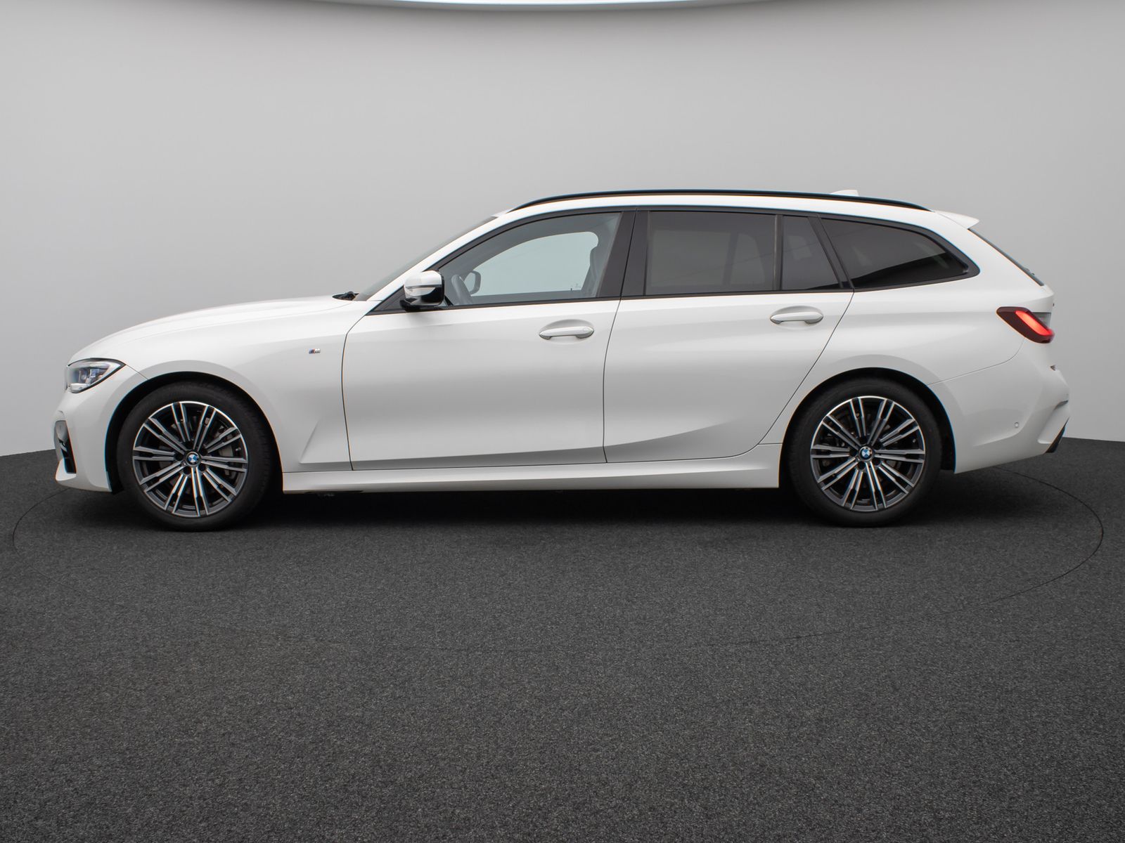 Fahrzeugabbildung BMW 330i xD M Sport Laser DAB Lenkrhzg Komfort Alarm