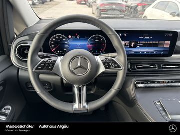 Mercedes V 220 - 6