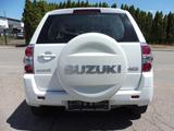 Suzuki Grand Vitara 4x4 2.4 VVT Navi Klima - Suzuki Grand Vitara mit Benzin-Antrieb