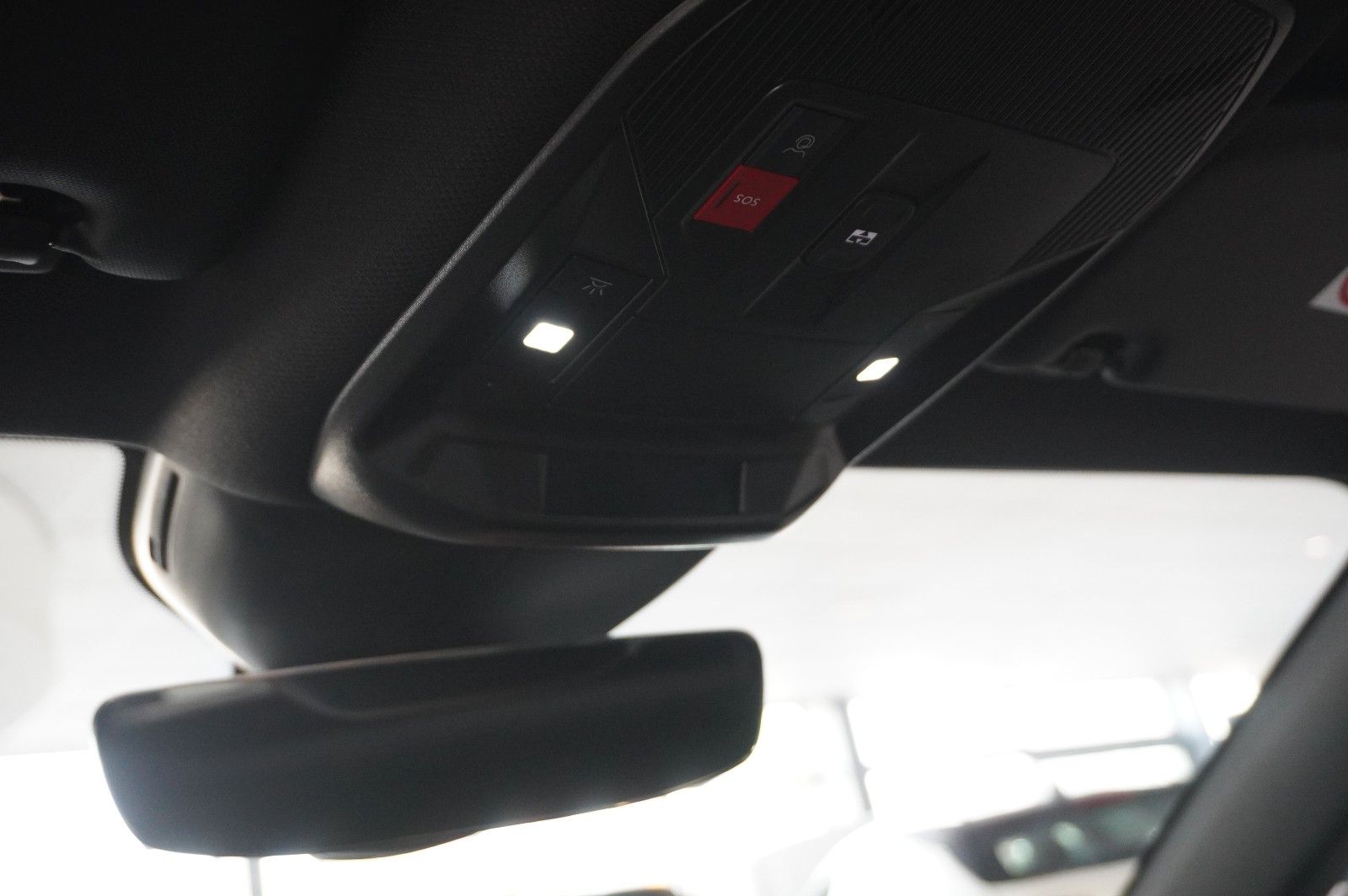 Fahrzeugabbildung Opel Astra L Lim. 1.2T GS SPORT NAVI/LED/360°/HUD/DAB