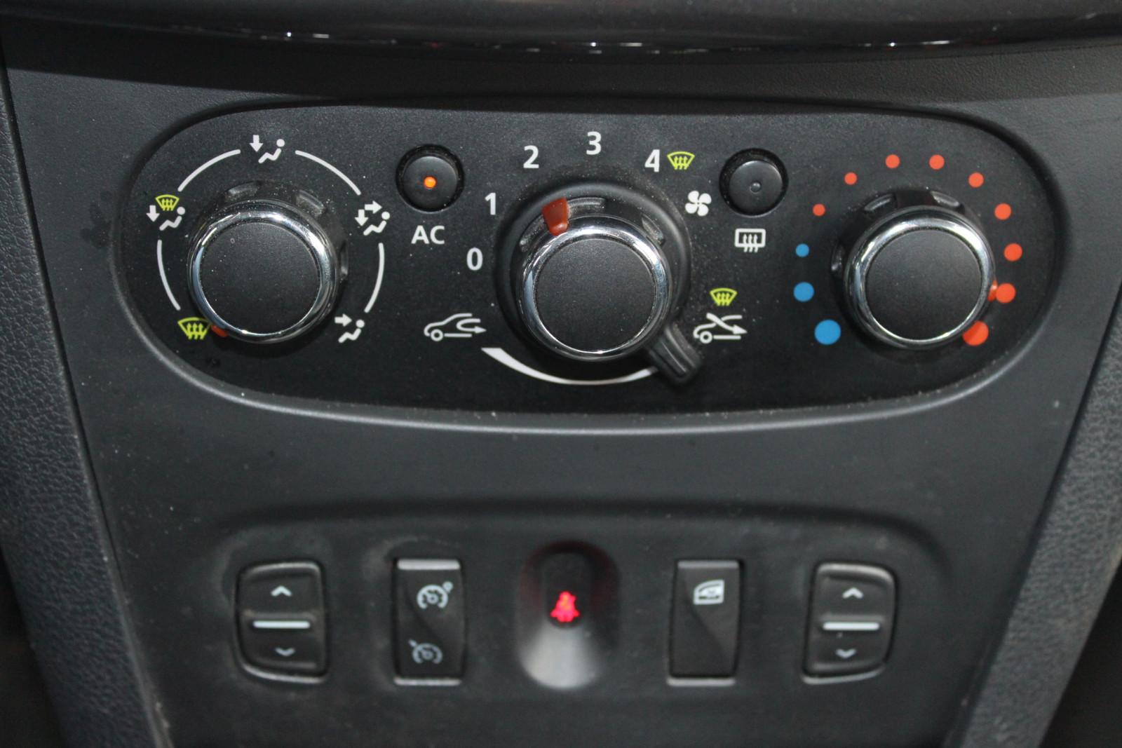 Dacia Logan 2014 — photo 20