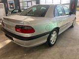 Opel Omega 3.0 MV6 - Opel Omega: Mv6