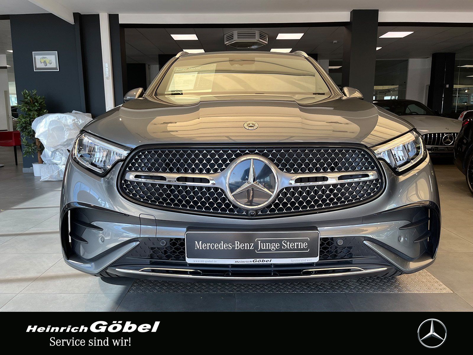 Fahrzeugabbildung Mercedes-Benz GLC 200 4M AMG+MEMORY+KAMERA+LED+CARPLAY+WINTERP