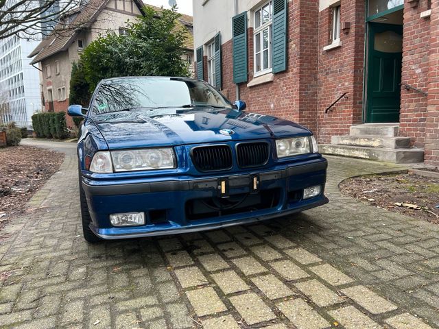 BMW E36 320i Cabrio