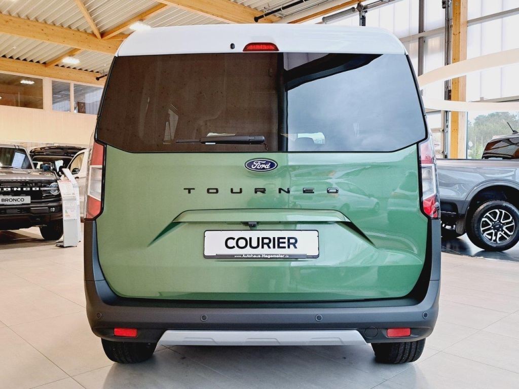 Fahrzeugabbildung Ford Tourneo Courier Active Automatik