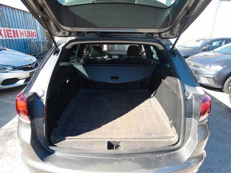 Opel Astra K 1.5 D ST Edition 1. Hand Navi AHK PDC