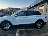 Volkswagen Tiguan 2.0 TSI OPF 140kW DSG 4MOTION Highlin... - Volkswagen Tiguan in Karlsruhe