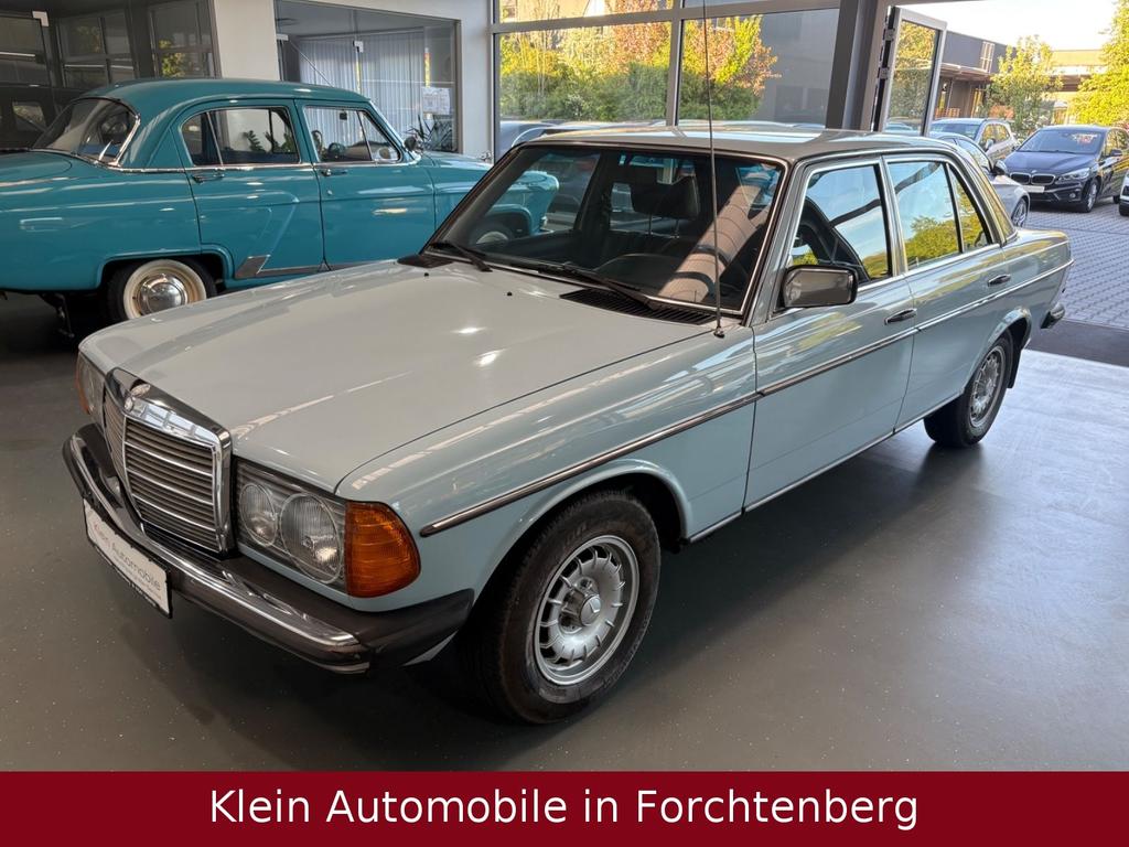 Mercedes-Benz 240