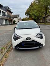 Toyota Aygo 1,0-l-VVT-i x x - Toyota Aygo (X) in Mönchengladbach