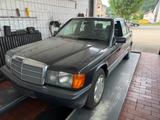 Mercedes-Benz 190 E w201