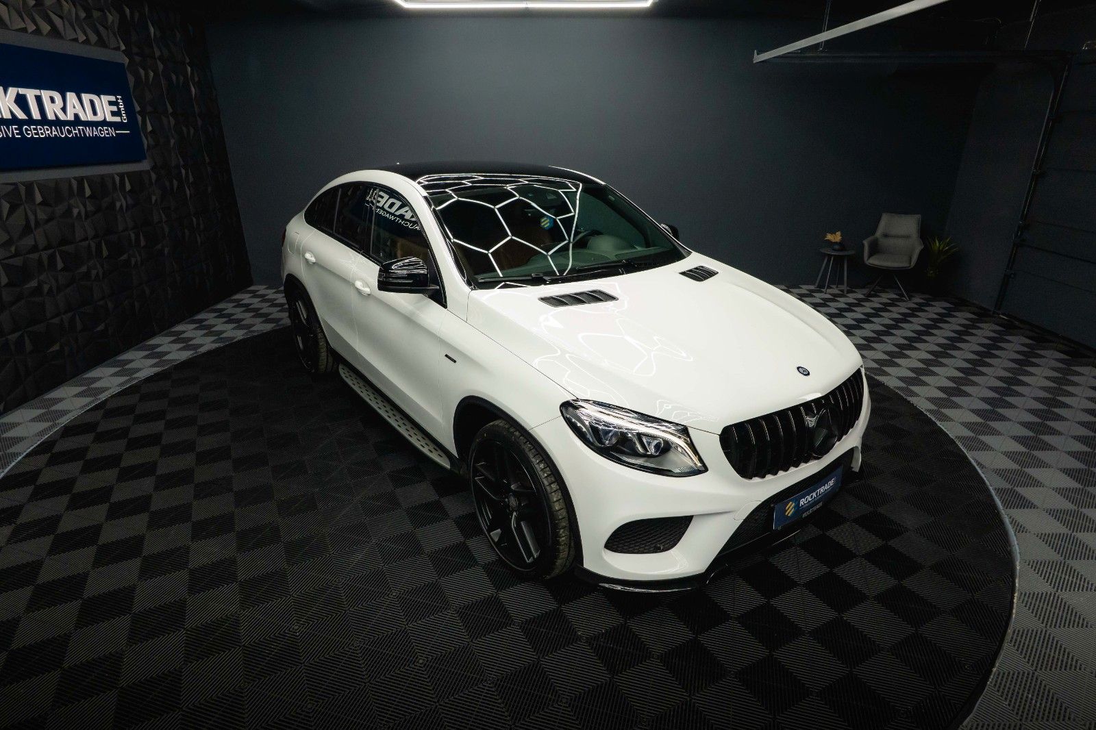 Fahrzeugabbildung Mercedes-Benz GLE 43 AMG Coupe Night-Paket *LED*Kamera*