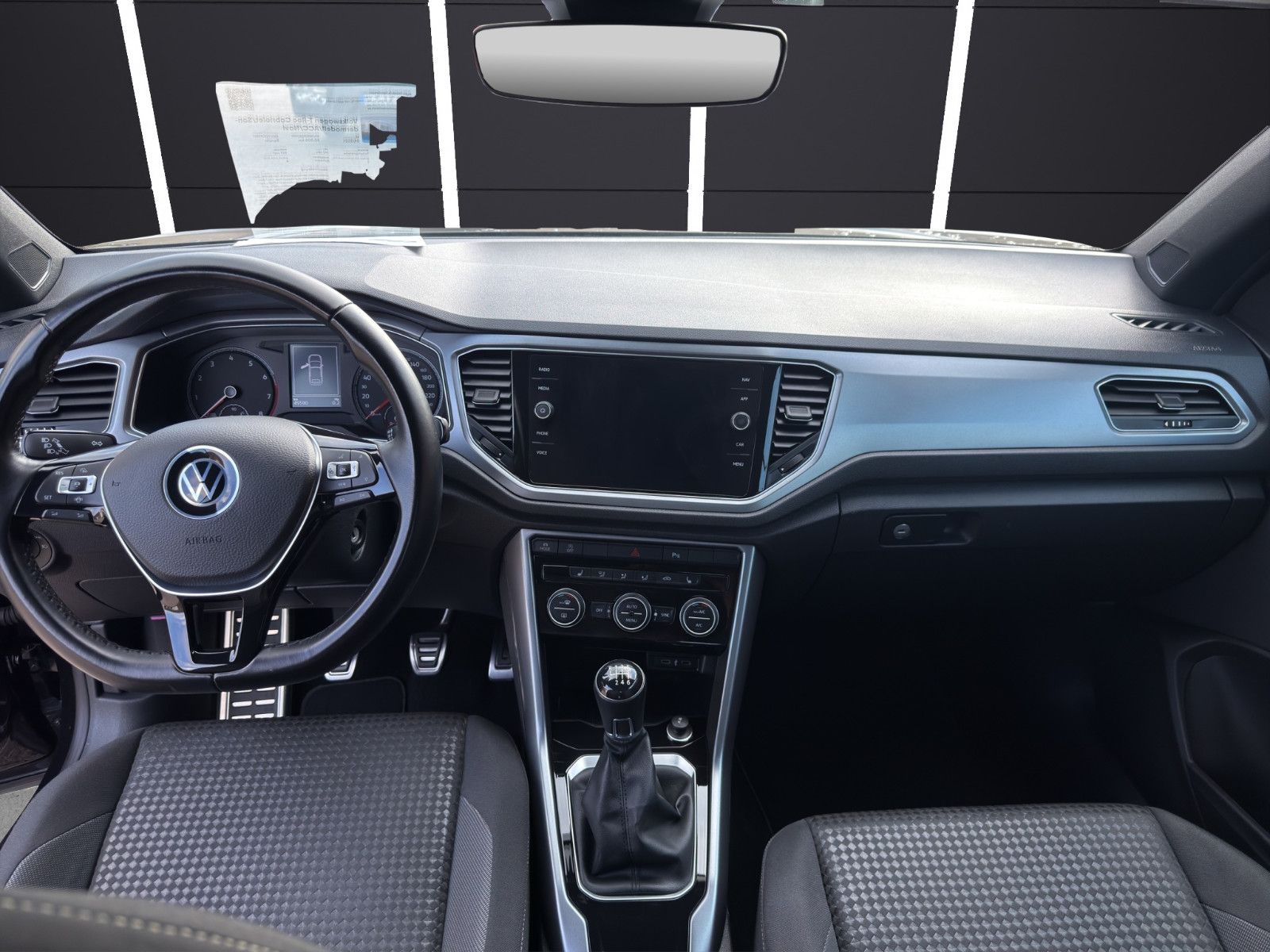 Fahrzeugabbildung Volkswagen T-Roc Cabriolet/Sondermodell/ACC/Navi