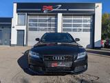 Audi A4 Avant S line Sportpaket / plus quattro - mit Benzin-Antrieb: Schwarz, Kombi, Sportpaket