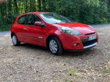 Renault Clio Dynamique 1.2 16V 75 Dynamique - : bis 1000 €, TÜV