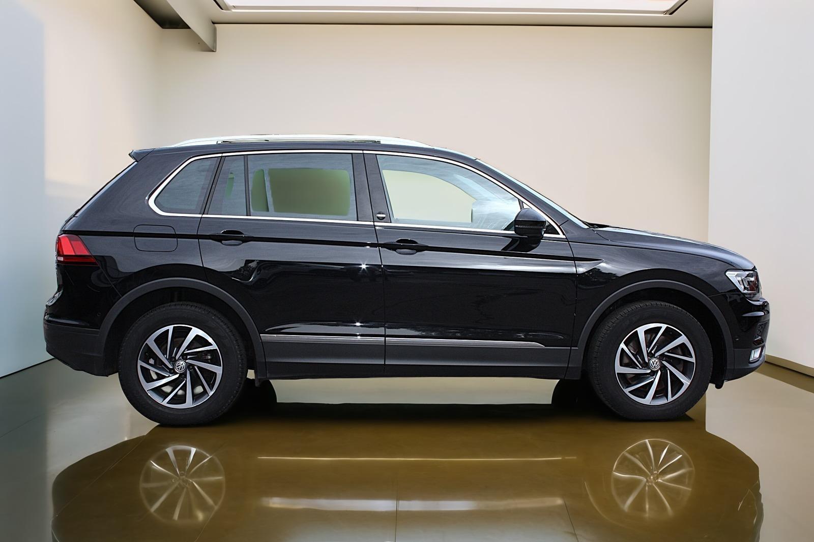 Volkswagen Tiguan 2.0TSi SOUND 4Motion Aut/Navi/Cam/LED/Ahk