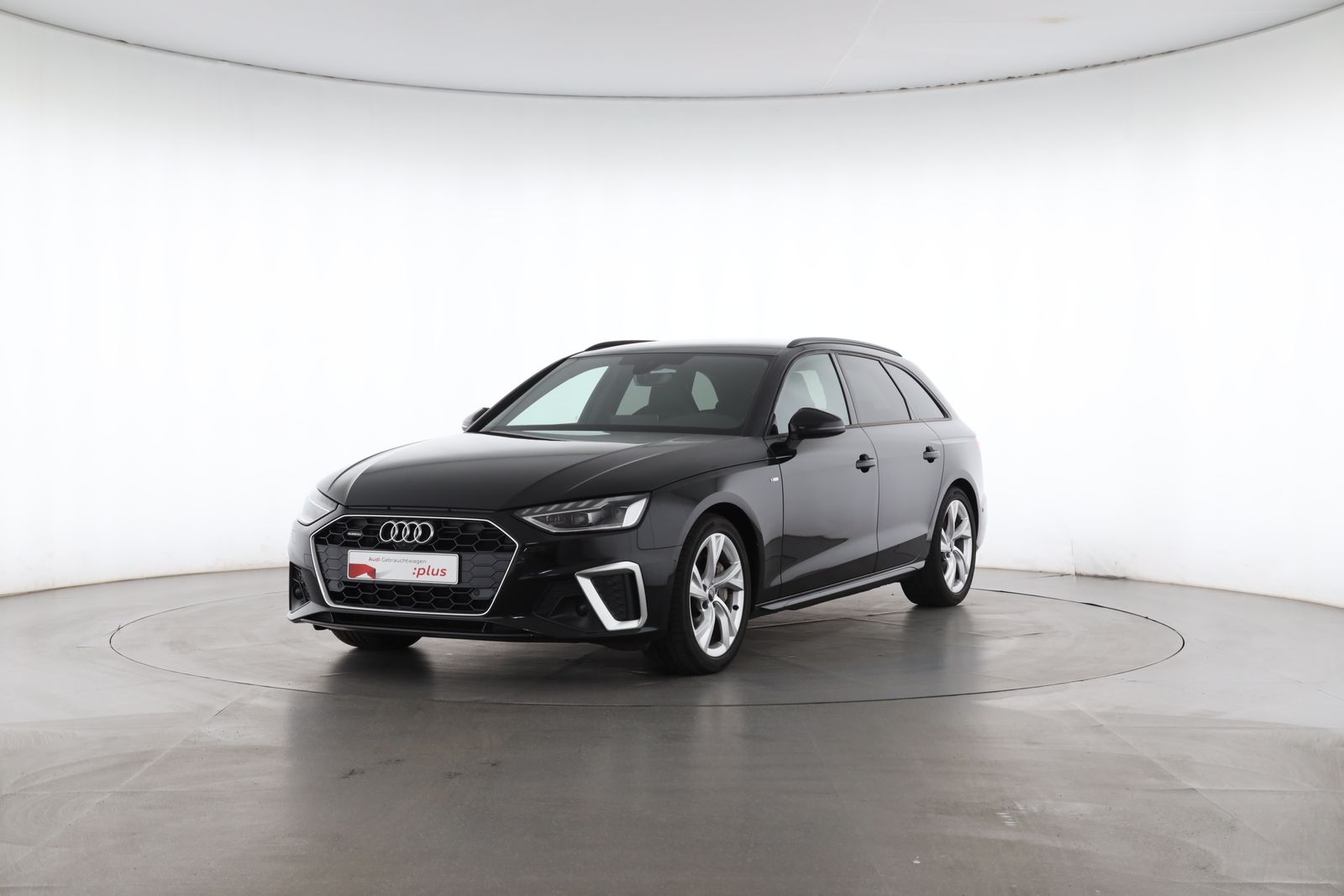 Audi A4 Avant 40 TDI quattro S tronic S line AHK imagem 2