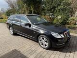 Mercedes-Benz E 200 CDI T BlueEFFICIENCY AVANTGARDE AVANTGARDE - Mercedes-Benz E 200: Cdi Blueefficiency