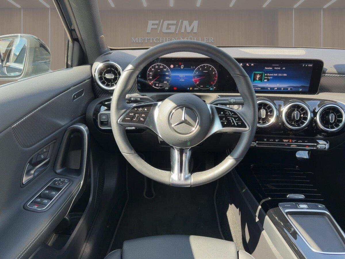 Mercedes-Benz A-Class LED+R.KAMERA+DISTRONIC+MBUX+SPIEG.PAKET+, миниатюра 9