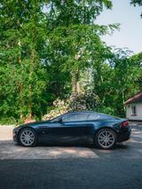 Aston Martin V8 Vantage 4.3L - Manuell - Dunkelblau / Tan - Aston Martin V8 Vantage