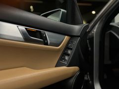 MERCEDES-BENZ C 220 T CDI / DESIGNO / HARMAN KARDON/ AUTOM./ MERCEDES-BENZ C 220 T CDI / DESIGNO / HARMAN KARDON/ AUTOM./