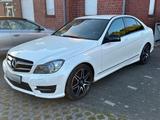 Mercedes-Benz C 350 CDI mit AMG Paket - Mercedes-Benz C 350: Cdi AMG