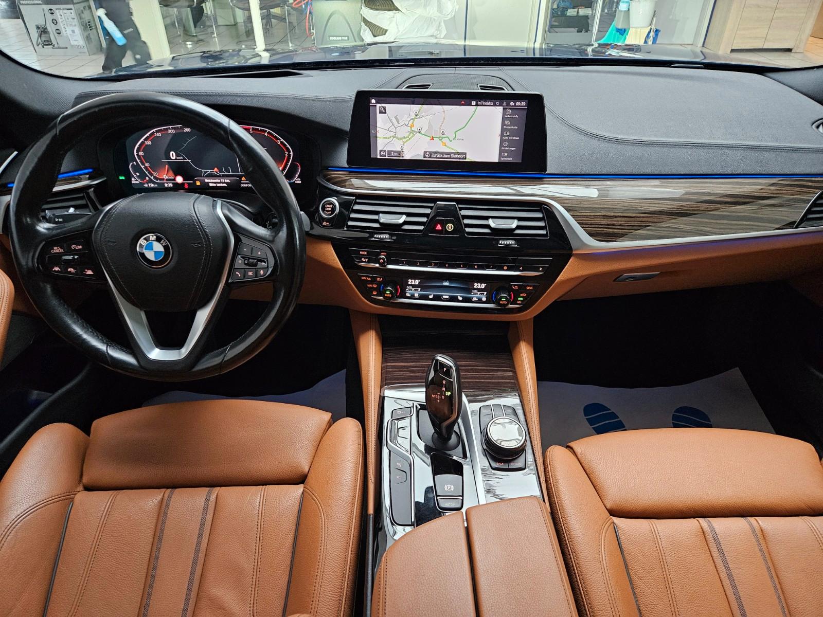 BMW 530 5 Touring 530 d Luxury Line/Panorama/360 Cam