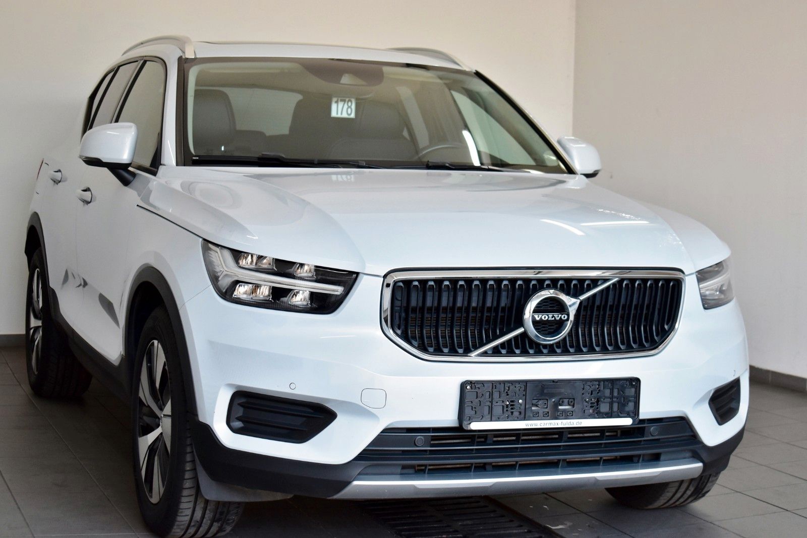 Fahrzeugabbildung Volvo XC40 Momentum Pro T.Leder,Navi,LED,SH,Panorama