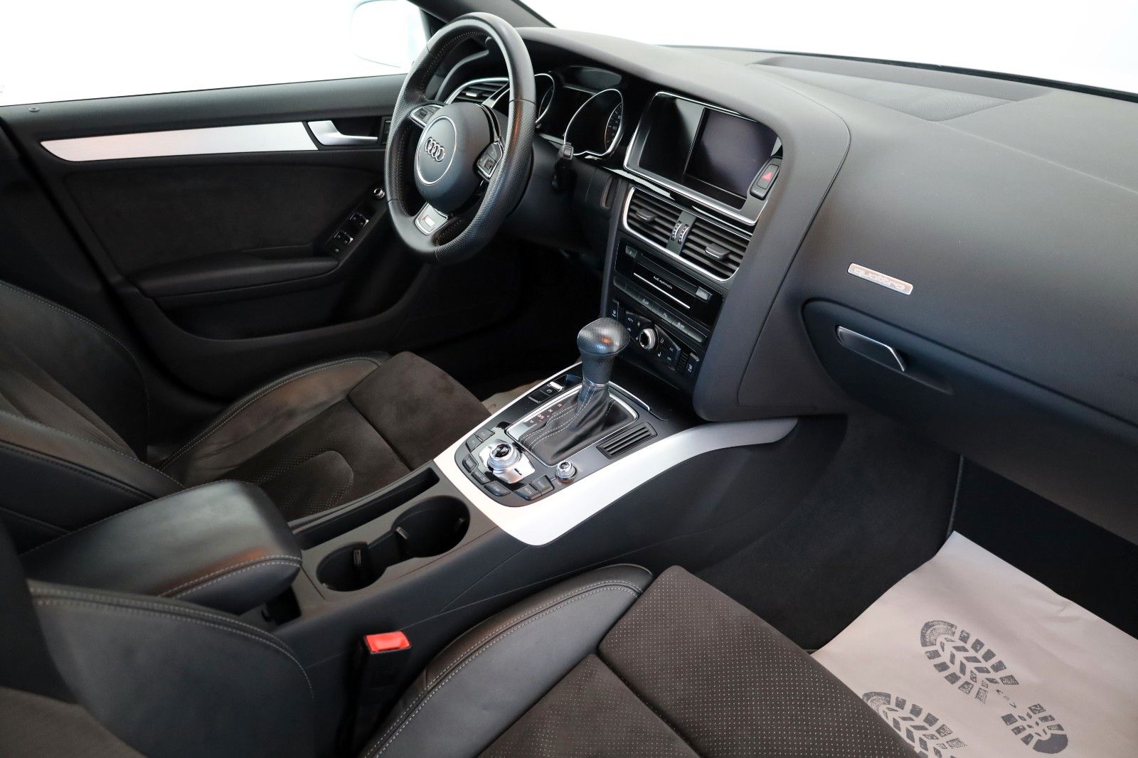 Fahrzeugabbildung Audi A5 SB 2.0 TDI quattro S Line T.Leder,Navi,Xenon