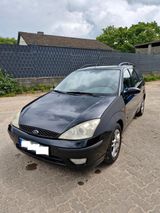 Ford Focus 2.0 mit Klimaanlage + Xenon - Ford Focus aus 2004: Kombi