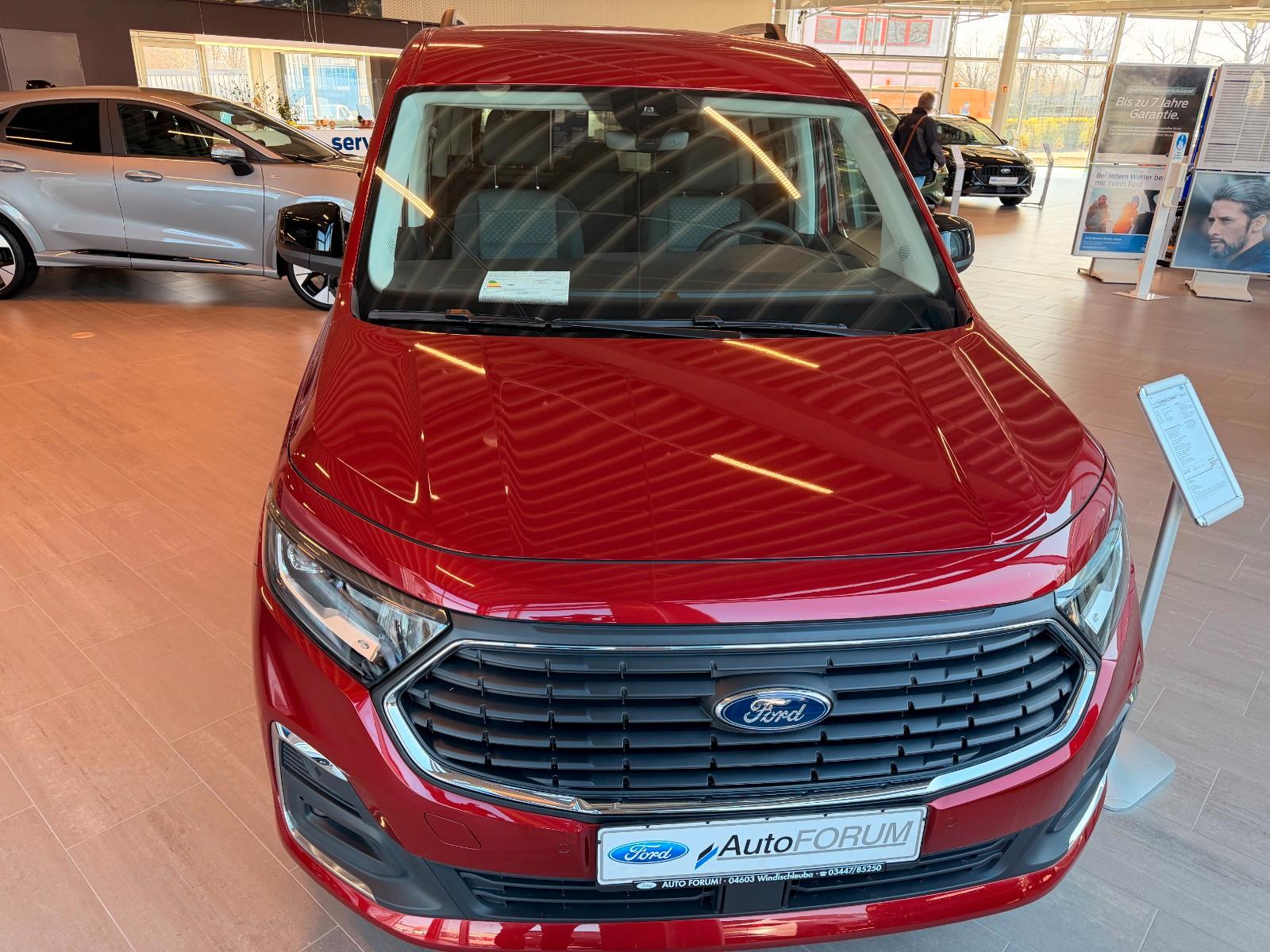 Ford Tourneo Connect Titanium LED Navi IACC