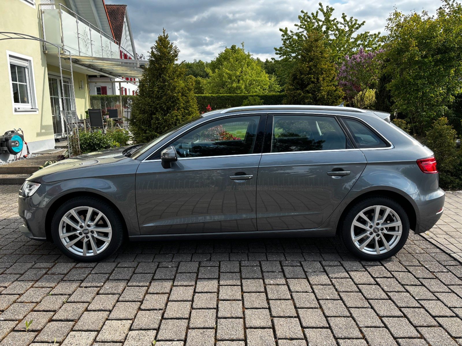 Audi A3 2,0TDI Sportback design/LED/Navi/SHZ/PDC/Temp foto 4