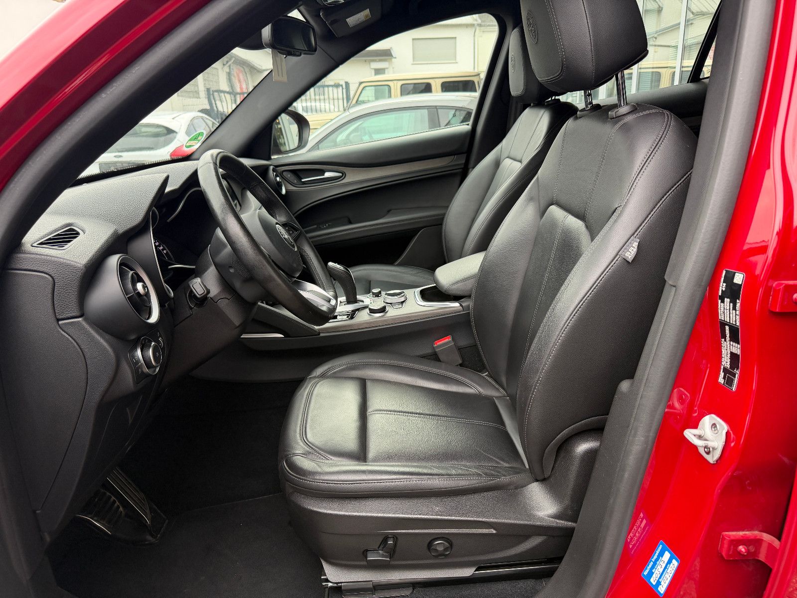 Fahrzeugabbildung Alfa Romeo Stelvio Ti Q4/MEMORY/ACC/NAVI/KAMERA/SHZ/KLIMA