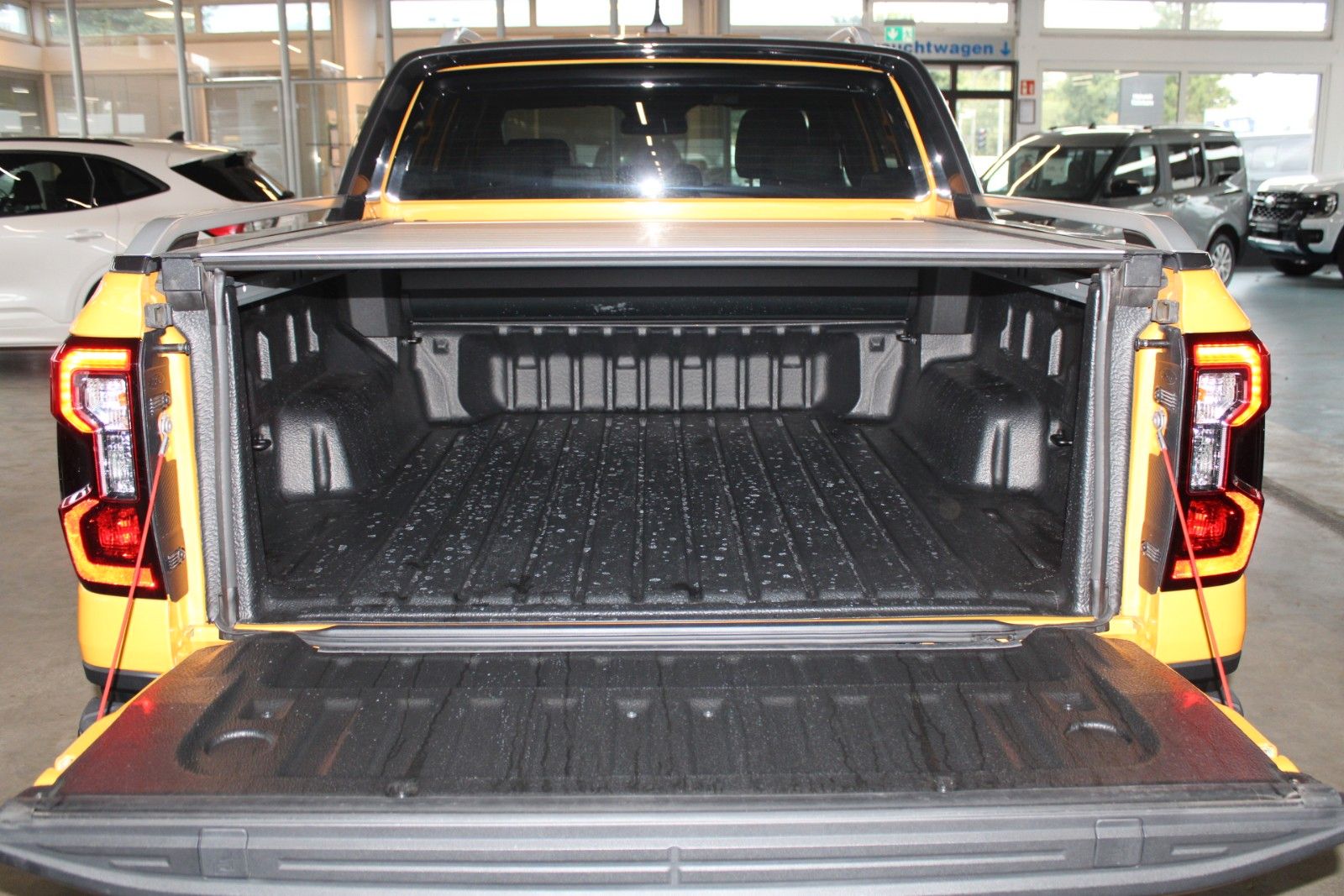 Fahrzeugabbildung Ford Ranger Wildtrak Automatik AHK Leder ACC CAM B&O