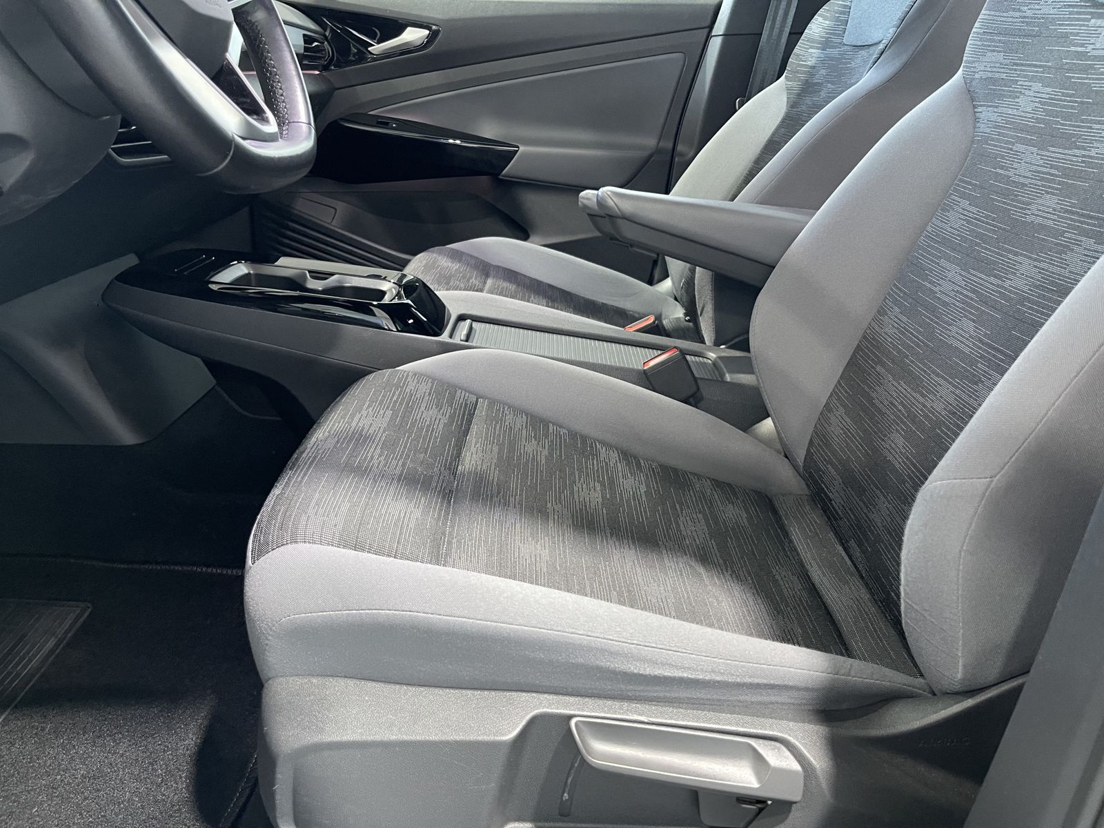 Fahrzeugabbildung Volkswagen ID.4 Pro Performance 150 kW**WP*Fahrschule*