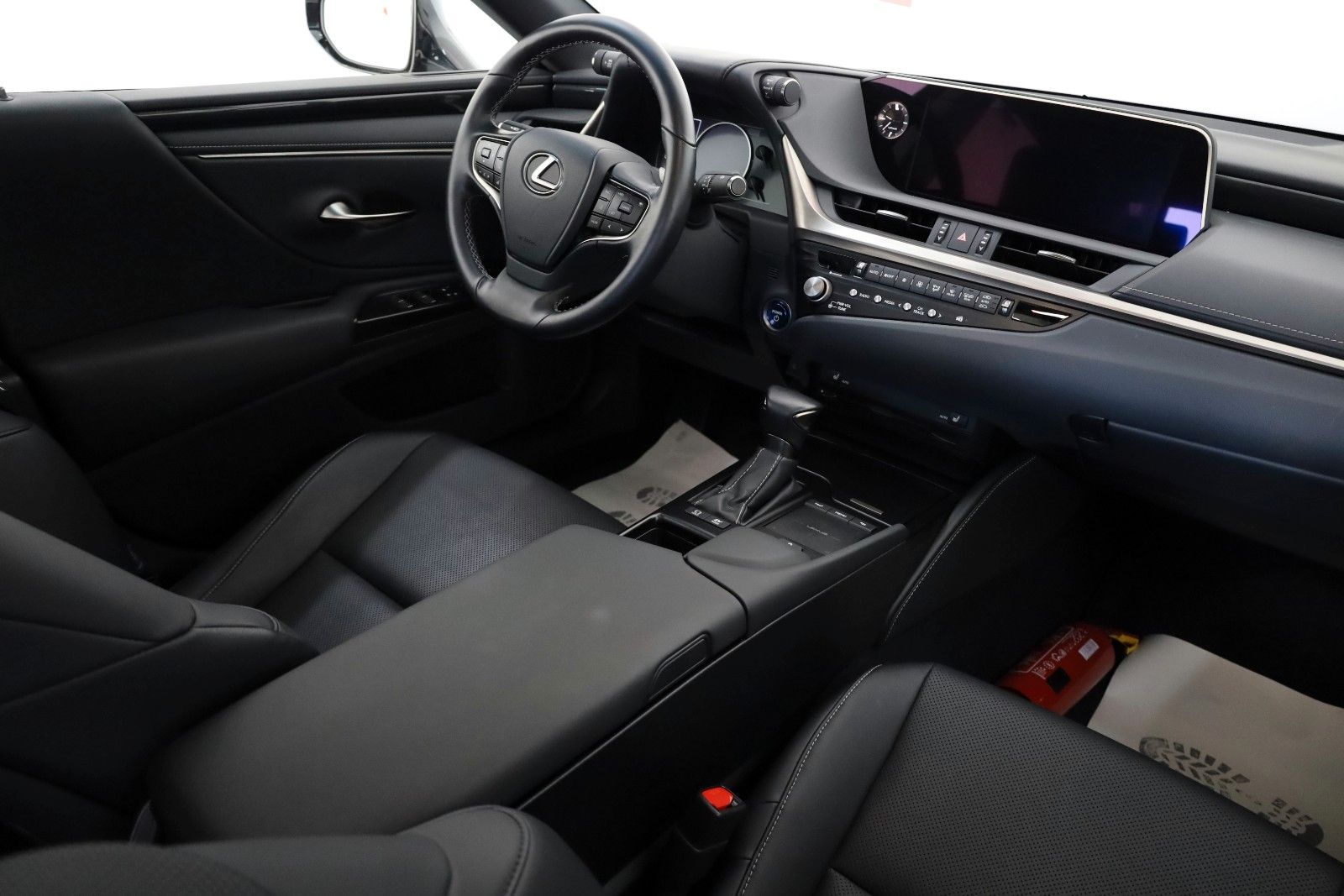 Fahrzeugabbildung Lexus ES 300 Luxury Line,Leder,Navi,LED,SH,ACC,SD