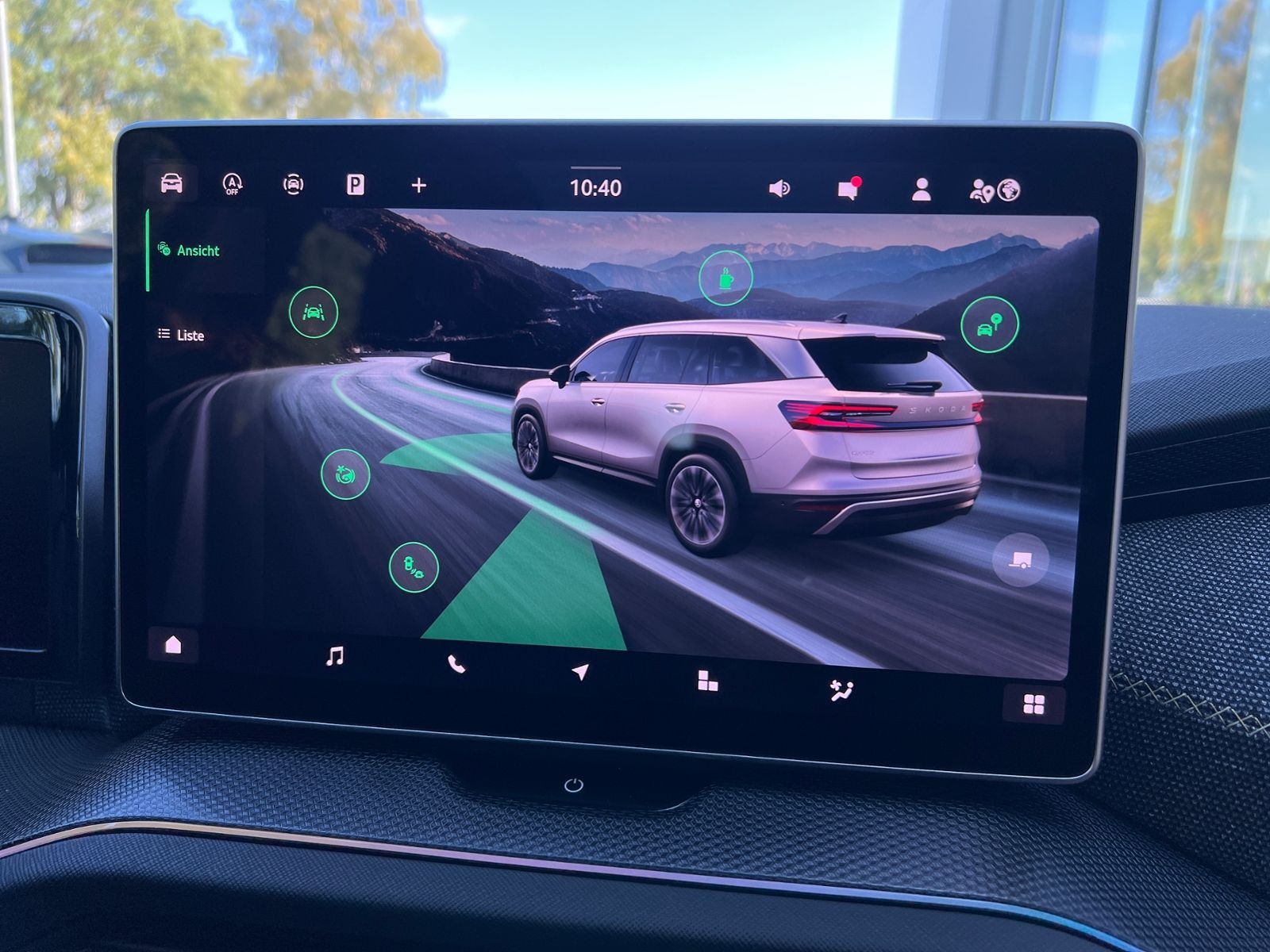 Fahrzeugabbildung SKODA Kodiaq Selection 2.0 TDI DSG *AHK,LED,Navi,Panor